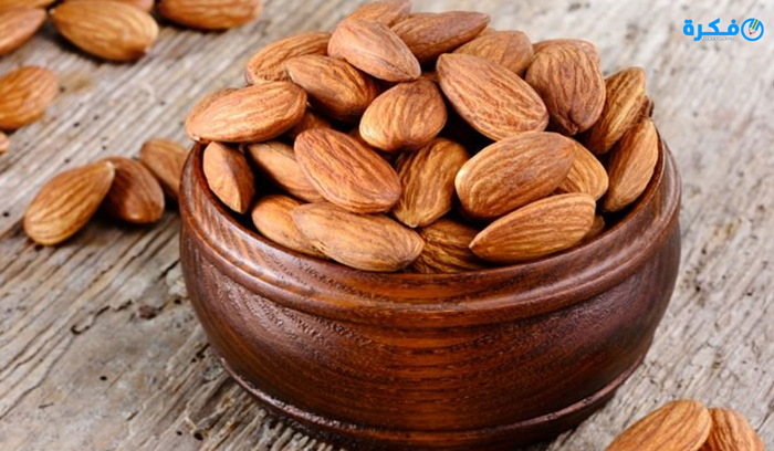 اللوز والرجيم