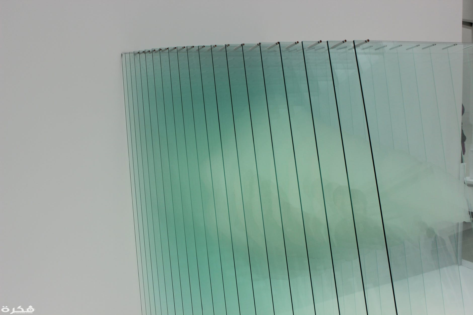 تفسير حلم رؤية الزجاج المحطم في المنام 2 تفسير