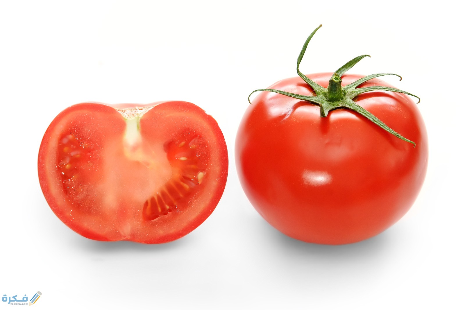 Bright red tomato and cross section02