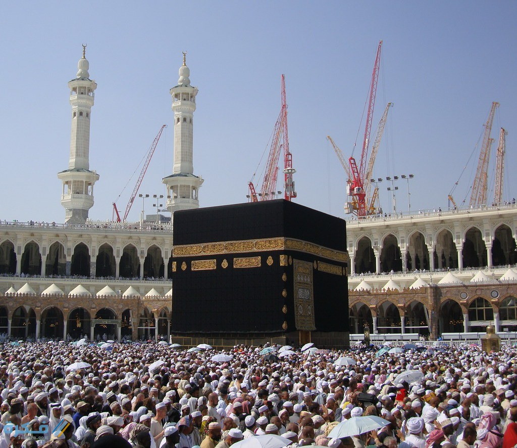 من أول من طاف بالبيت العتيق