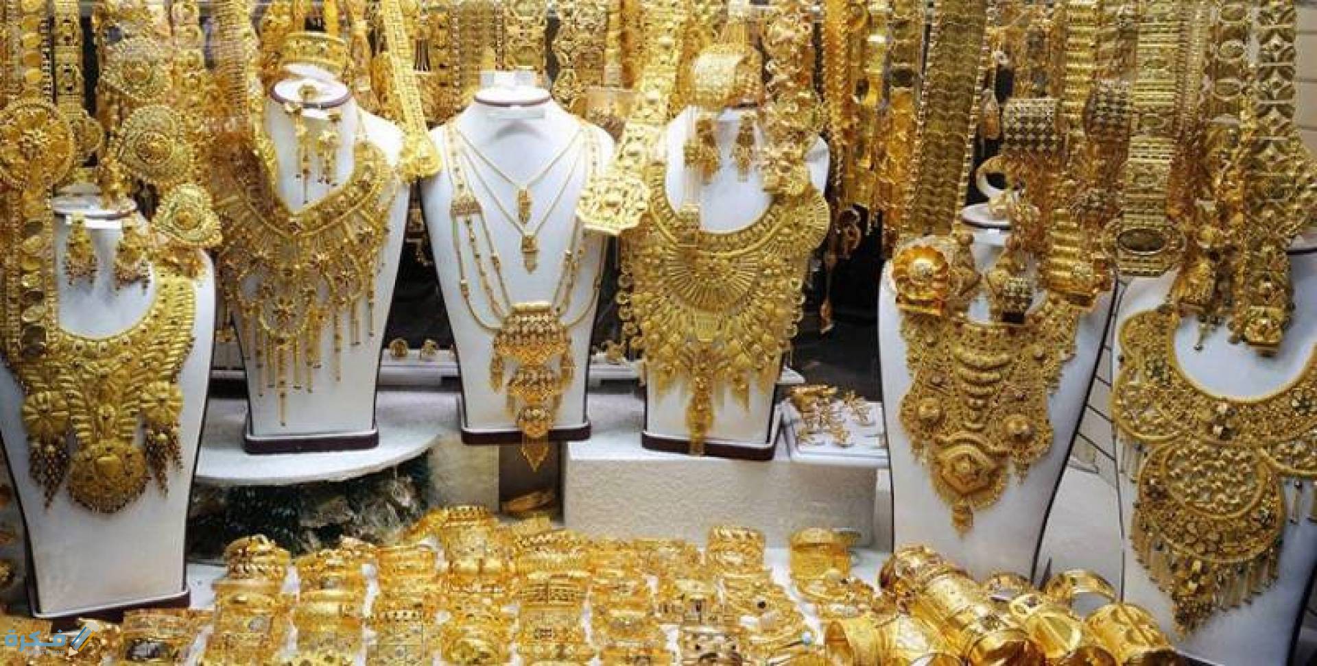 تفسير رؤية الميت يهدي ذهب في المنام 3 4 938819 highres