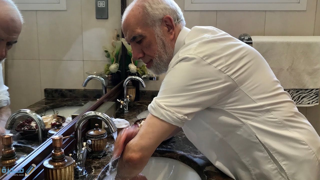 كيف كان يتوضأ الرسول صلى الله عليه وسلم