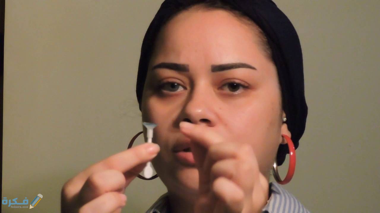 أسهل طريقة لبس العدسات للمبتدئين بالصور