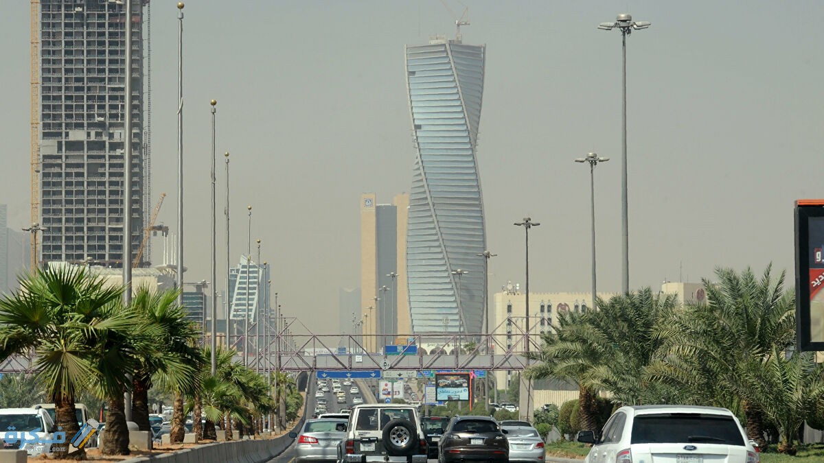 من يتحمل رسوم نقل الكفالة