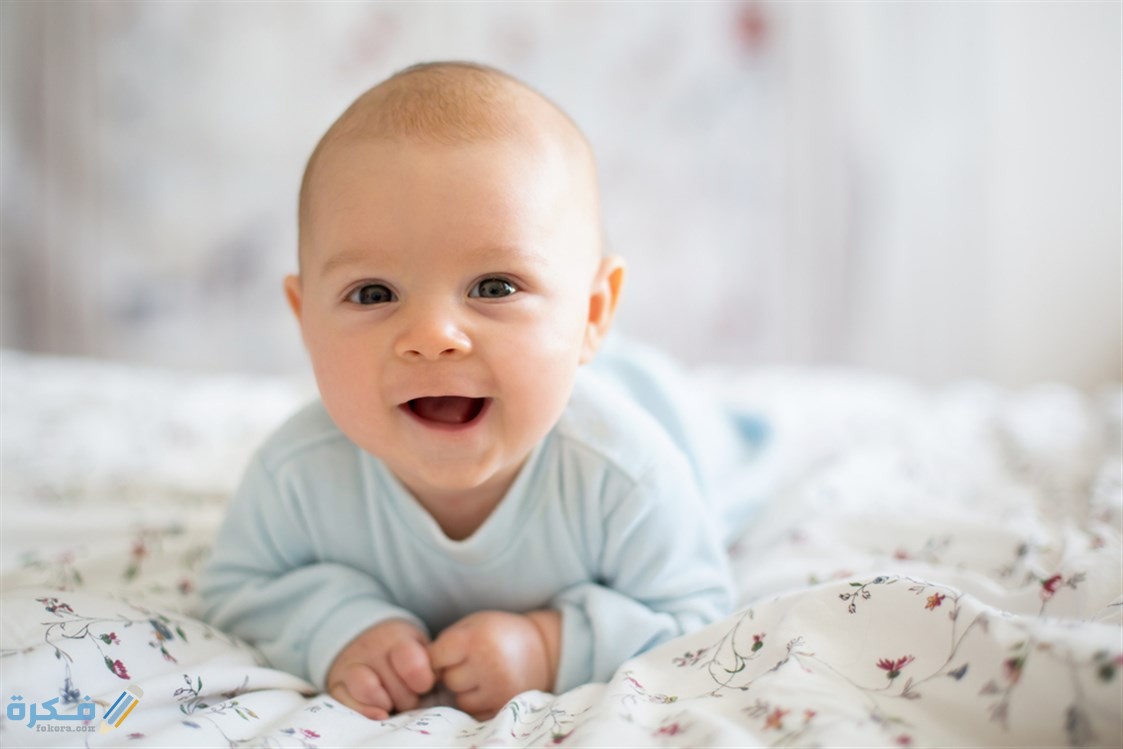 ما هو أول طعام للطفل الرضيع