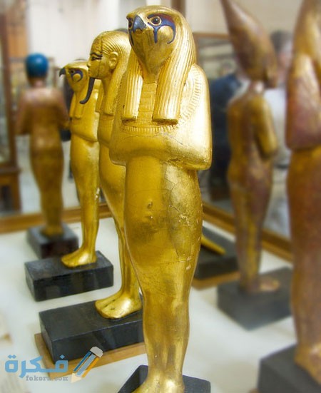 التماثيل الفرعونية المصنوعة من الذهب 1