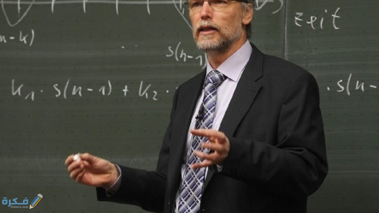 كم راتب دكتور الجامعة في السعودية 1 scaled 1280x720 1