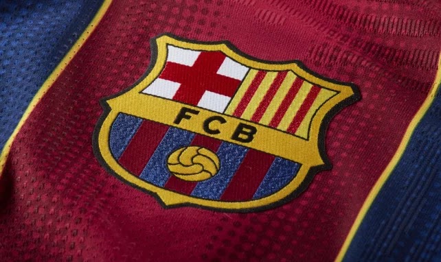 كم عدد بطولات برشلونة