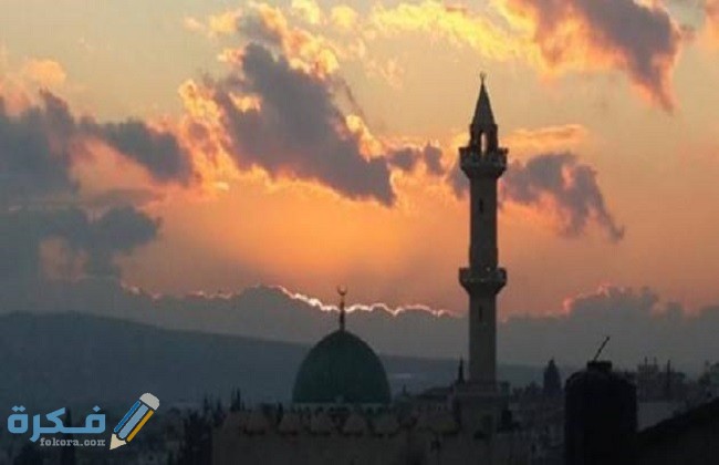كيف يحدد موعد اذان الفجر