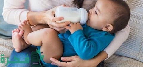 هل يجوز جلوس الطفل بعمر شهرين