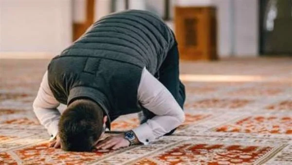 ماذا يفعل من نسي صلاة العشاء ولم يتذكر إلا وقت صلاة الصبح 3 كيف تؤي صلاة السفر