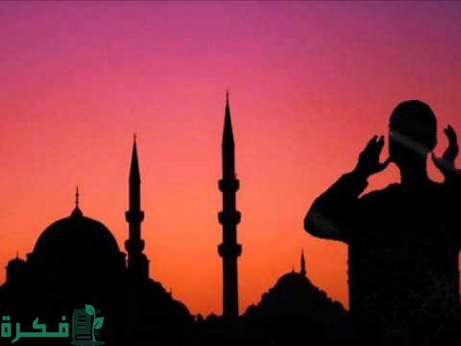 ماذا يقال عند ترديد الاذان