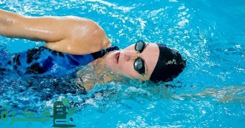 أدوات السباحة