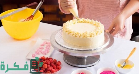 أدوات تزيين الكيك