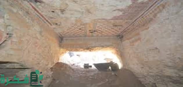 شكل سقف المقبرة الفرعونية من الخارج