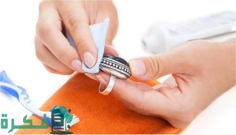 كيفية تنظيف الفضة من السواد