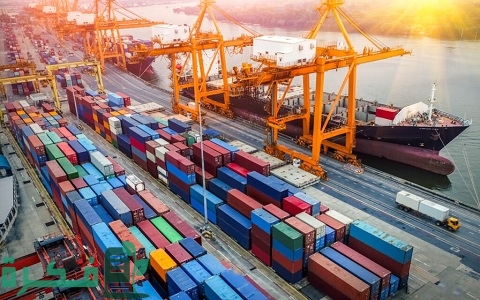 البضائع التي يتم تصديرها في الإمارات