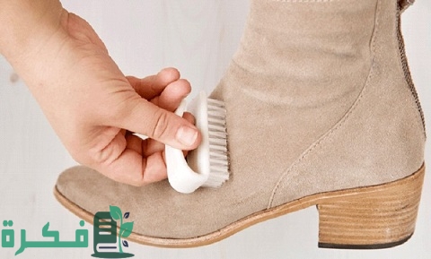 تنظيف أحذية الشامواه
