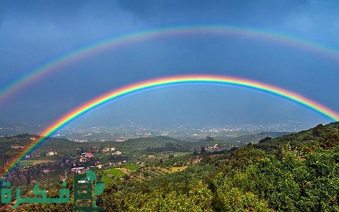 كم عدد الألوان في قوس قزح