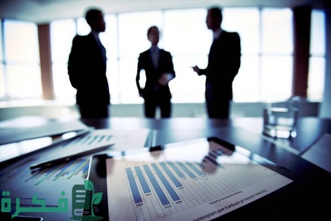 نقاط القوة والضعف والفرص والتهديدات التي قد تتعرض لها شركتك