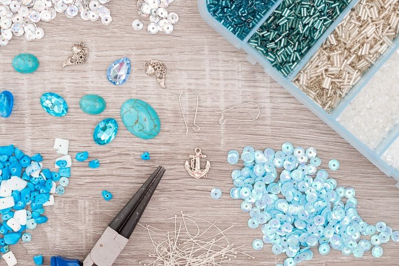 طريقة عمل مفرش خرز على شكل وردة