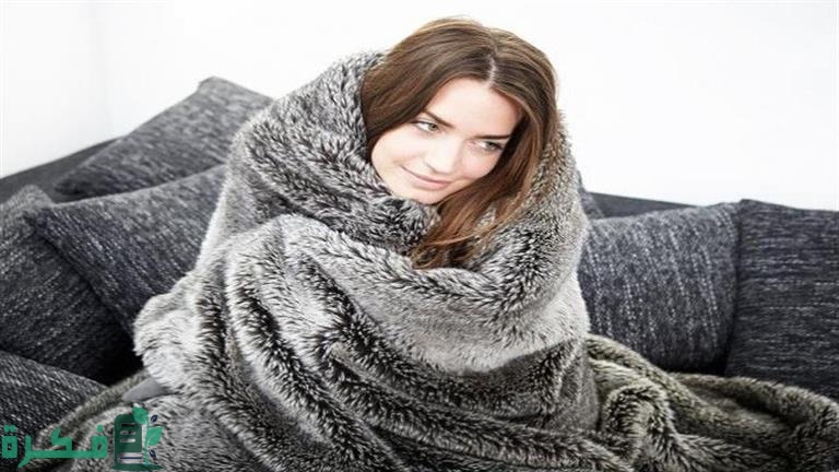 أسباب شعور المرأة بالبرد