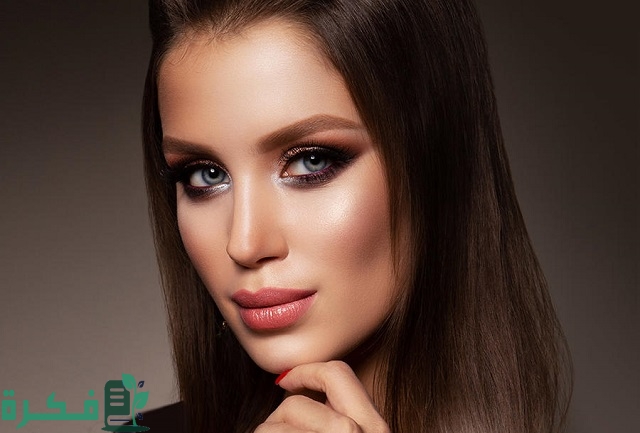 مكياج يناسب فستان بيج