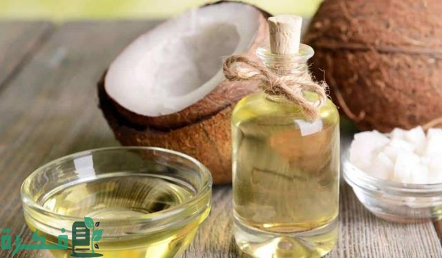 كيفية استخدام زيت جوز الهند لتطويل الأظافر