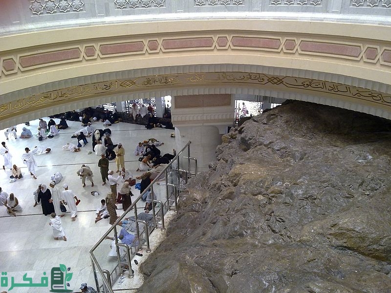 السورة التى ذكر فيها الجبلين