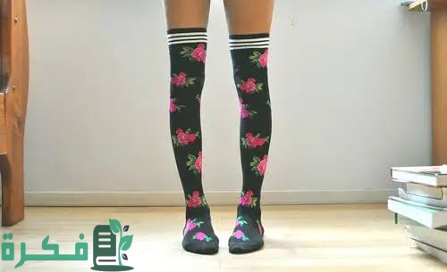 تفسير حلم رؤية المشي بالجوارب دون حذاء في المنام 4 images 24