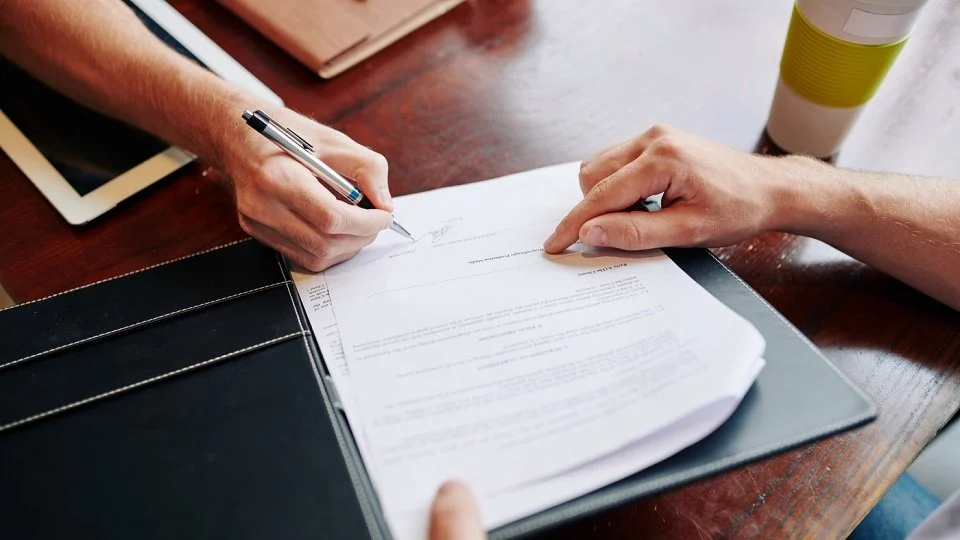 إقرار تنازل عن عقد ايجار