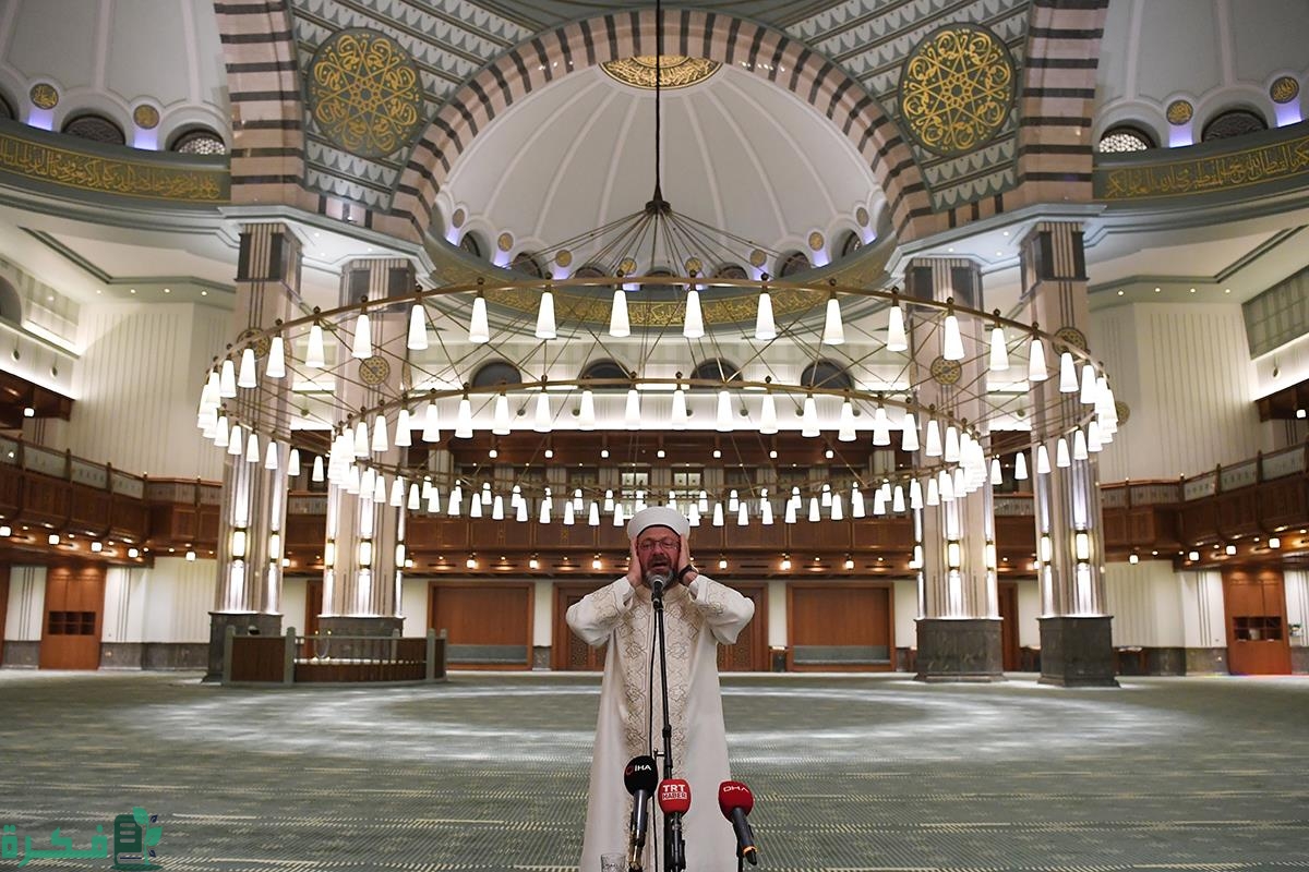 هل وظيفة مراقب مساجد حكومية