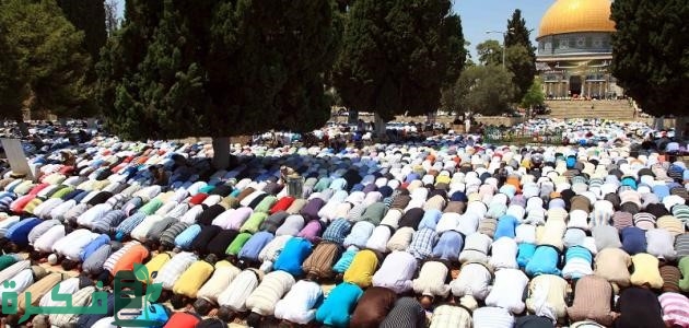 حكم الإنصات والاستماع إلى خطبة الجمعة