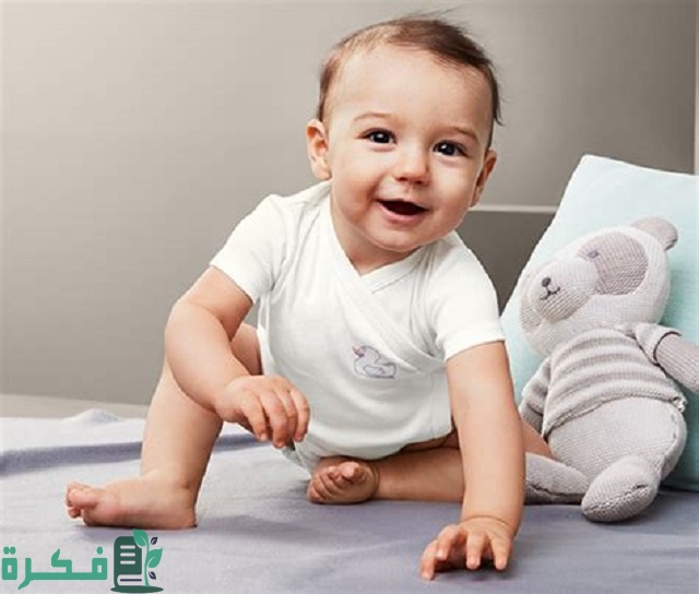 حركات الطفل بعمر 6 شهور