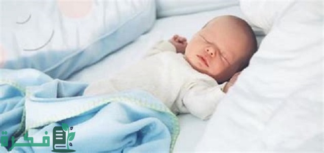 أسباب عدم نوم الرضيع في الشهر الأول