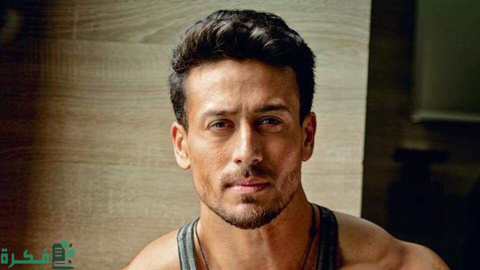 أسماء جميع الممثلين الهنود وصورهم