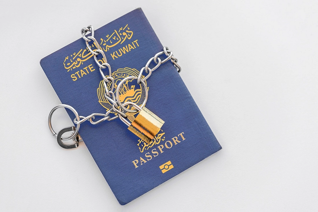 هل يحق للأب منع ابنته من السفر