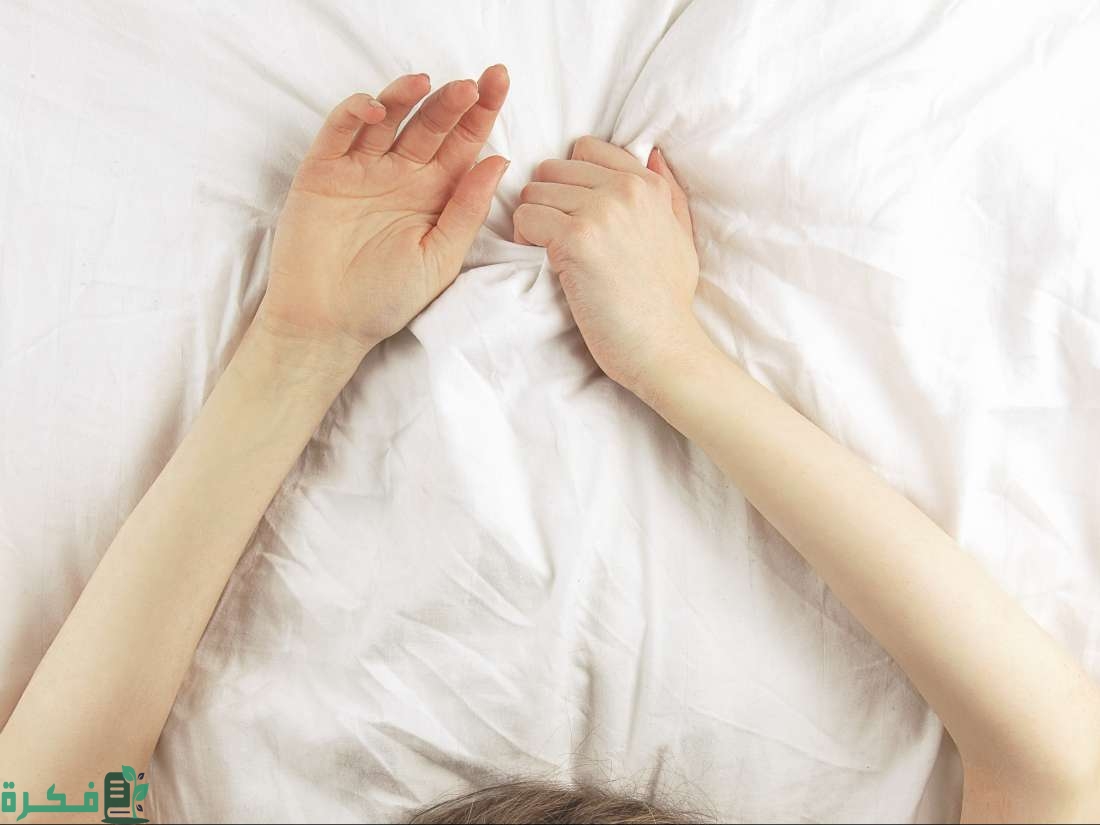 هل الاحتكاك الشديد بالمخدة حرام