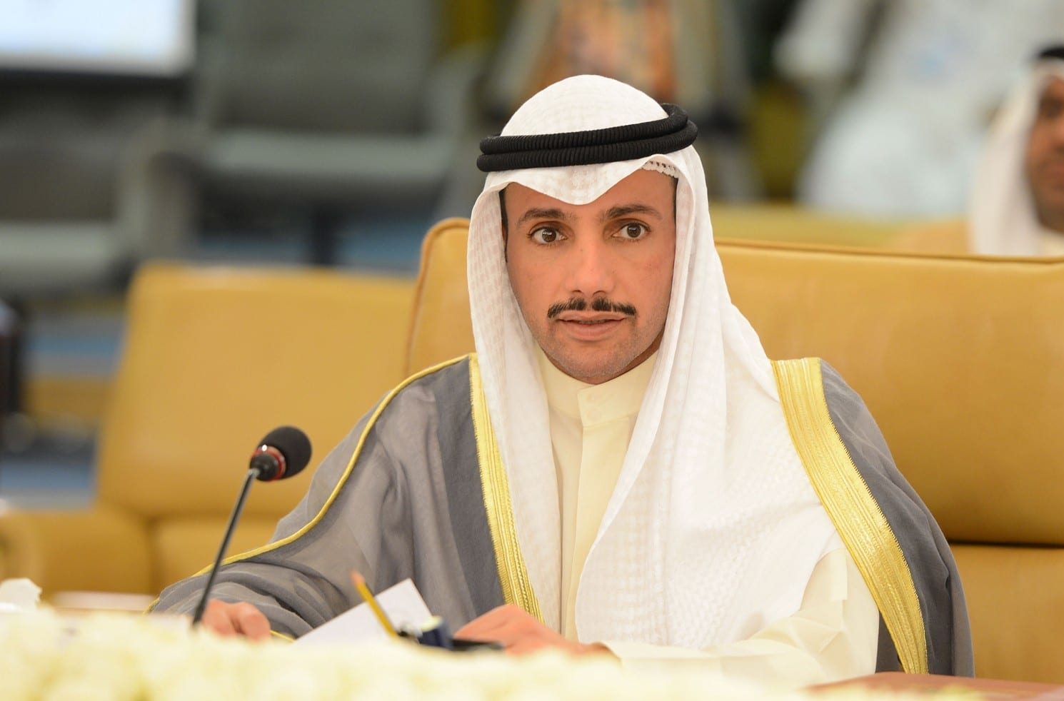 من هو مرزوق الغانم وكم عمره