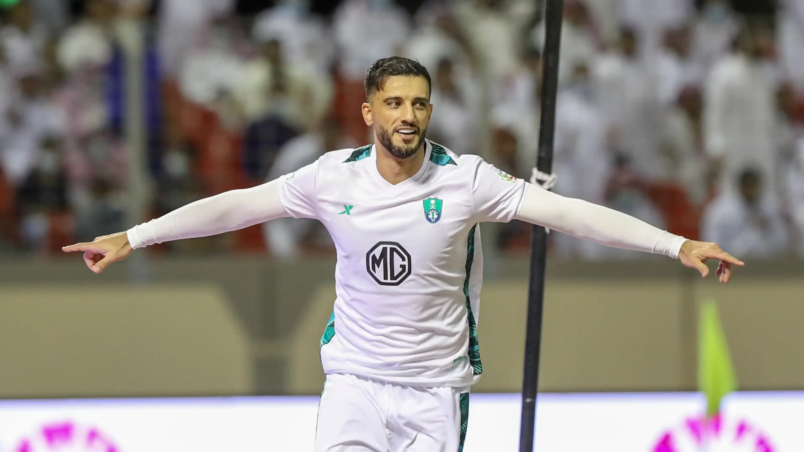 من هو هداف الدوري السعودي على مر التاريخ؟