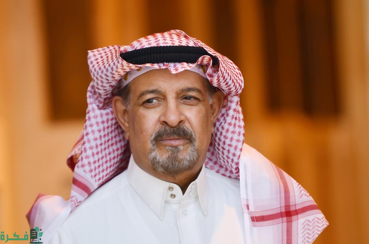 هل الفنان علي السبع شيعي ومعرف؟