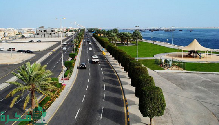 كم هي المسافة من الدمام إلى القطيف