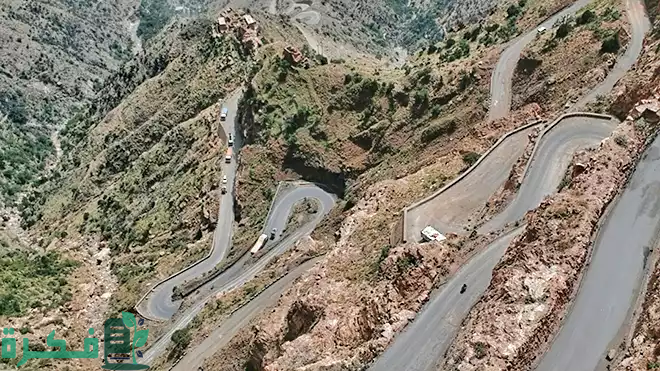 البرنامج السعودي لتنمية اليمن يرفع وتيرة مشروع إعادة تأهيل طريق هيجة العبد