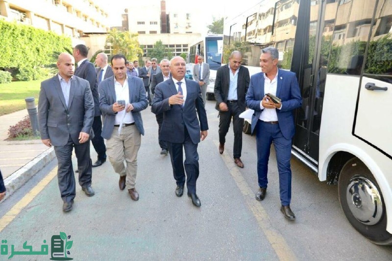 وزير النقل يعقد اجتماعاً مع وفد كبرى الشركات المصرية المصنعة للأتوبيسات
