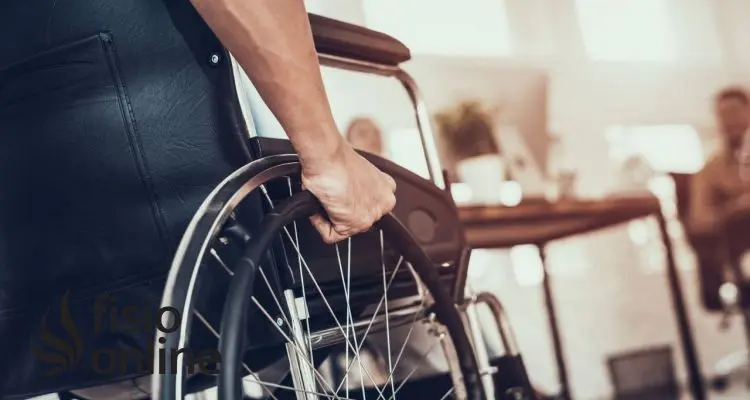 إعفاء المتقدم من ذوي الإعاقة من اختبارات القدرات العامة والتحصيلي للقبول في الجامعة