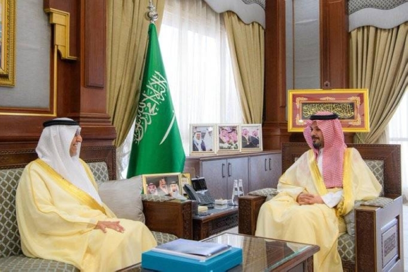 أمير المدينة المنورة يلتقي محافظ الهيئة السعودية للمواصفات والمقاييس والجودة 2 أمير المدينة المنورة يلتقي محافظ الهيئة السعودية للمواصفات والمقاييس والجودة