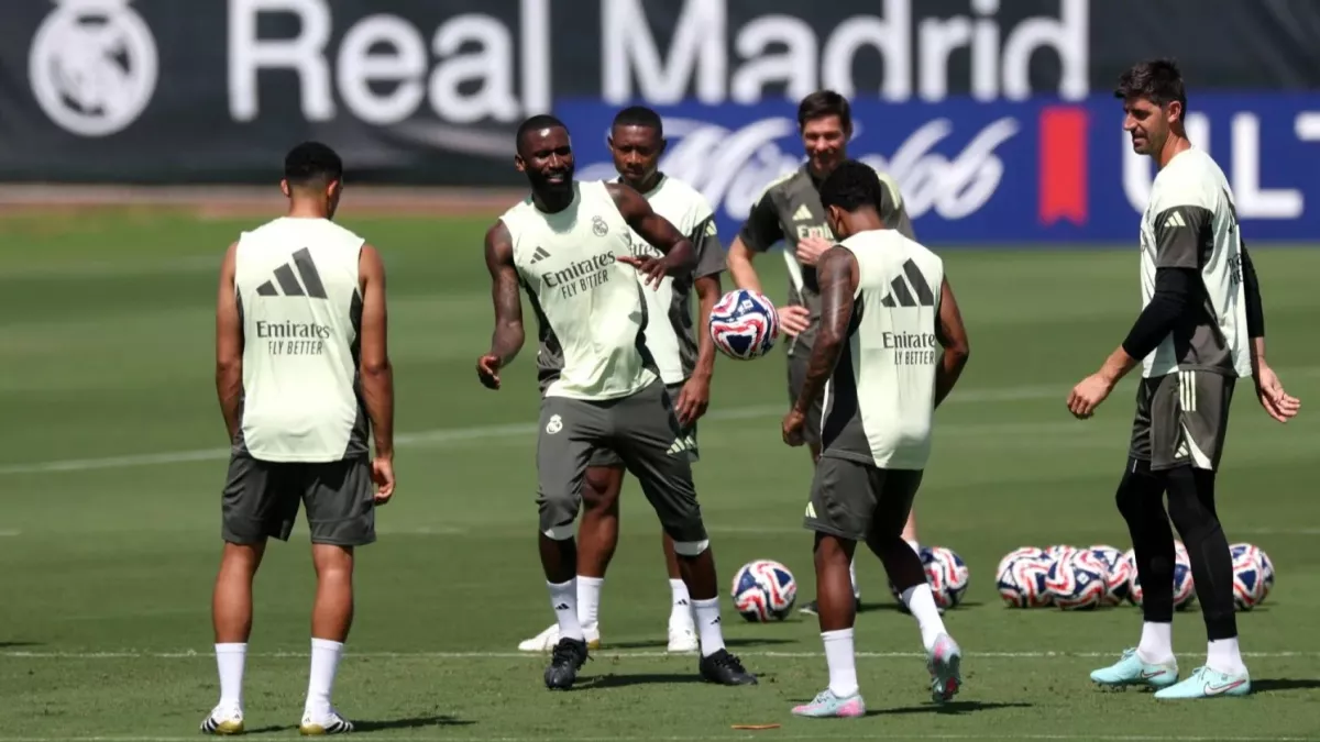 أندية السعودية في حالة ترقب بسبب "لعنة العمر" التي قد تؤثر على مستقبل رباعي مدريد