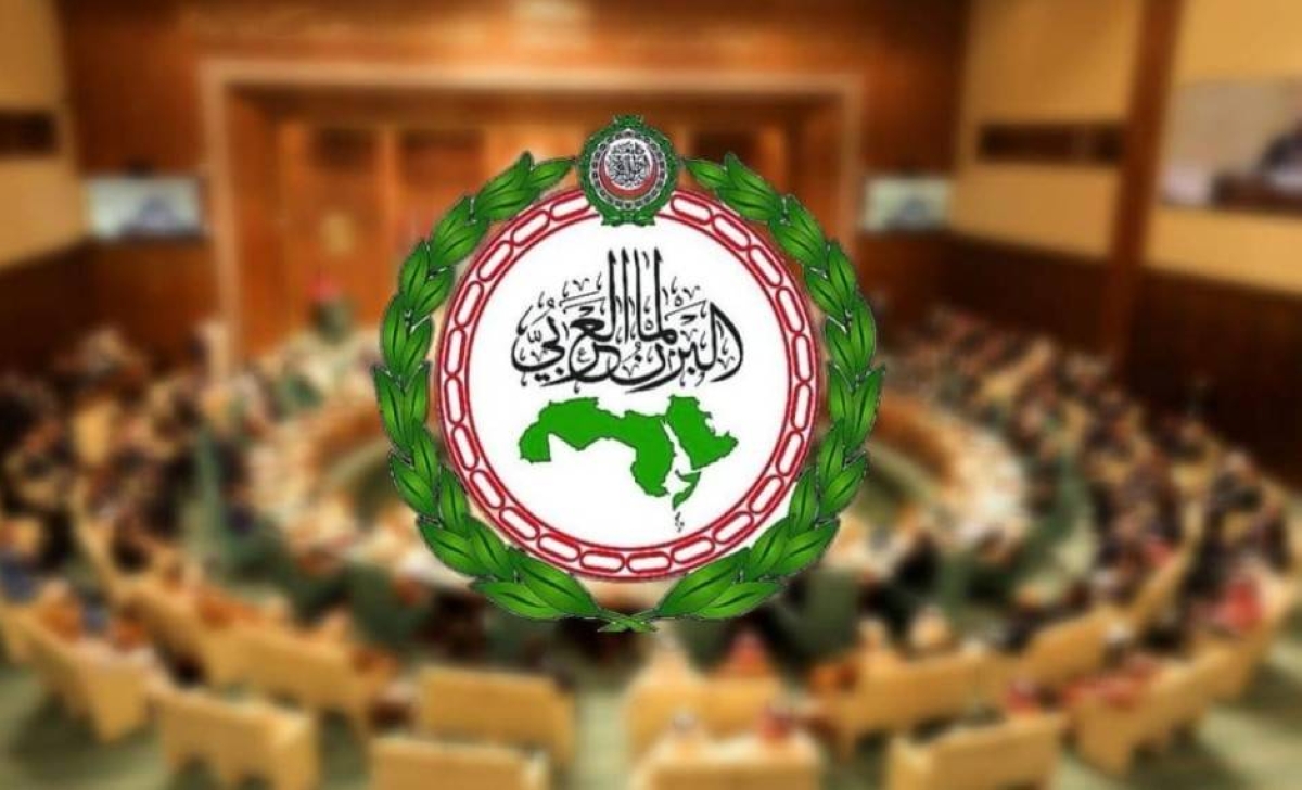 البرلمان العربي يشيد بإعلان فرنسا عن اعترافها الرسمي بدولة فلسطين