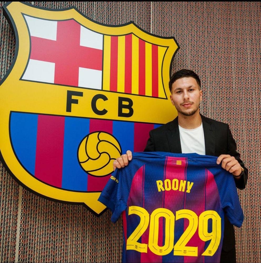 برشلونة يتعاقد مع روني بردغجي من أصول عربية في صفقة مثيرة