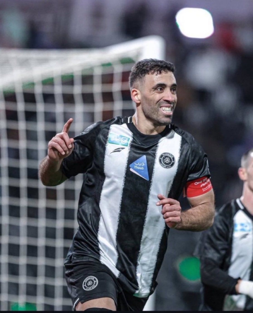 حمدالله يستمر في التألق مع الشباب ويتحدى السومة على لقب الهداف التاريخي - تفاصيل حصرية
